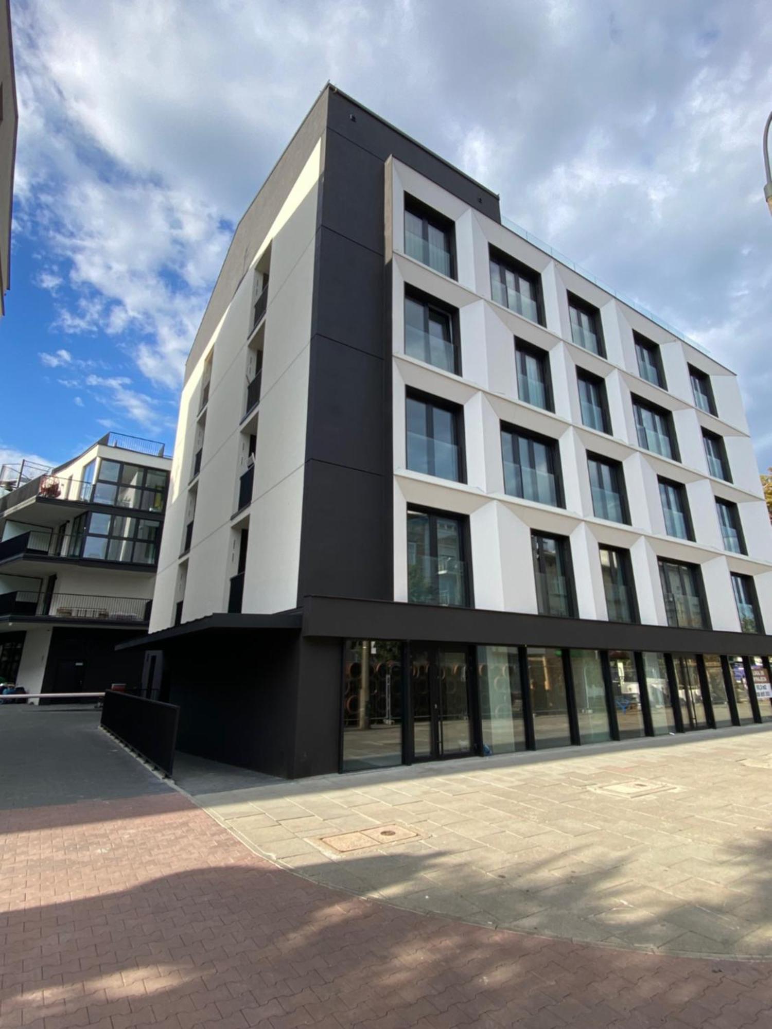 Vistula Avenue Apartment Free Parking, Swimming Pool, Sauna & Gym คราคูฟ ภายนอก รูปภาพ